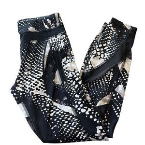 Lululemon Inspire Tight II Mesh Leggings Women’s Size 2 Static Mist